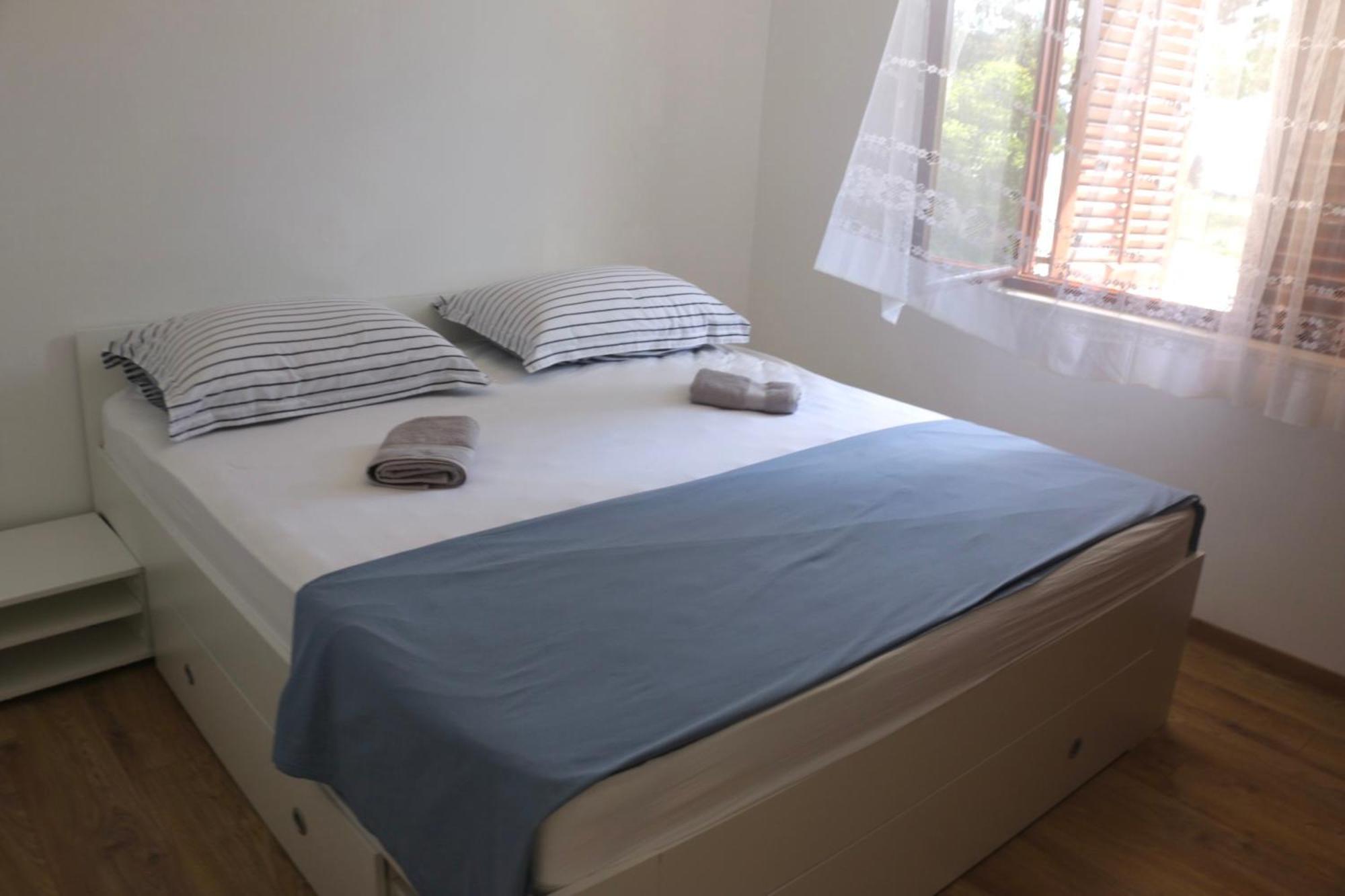 Beachfront Apartment Drazen, With Garden And Parking Split Exterior foto