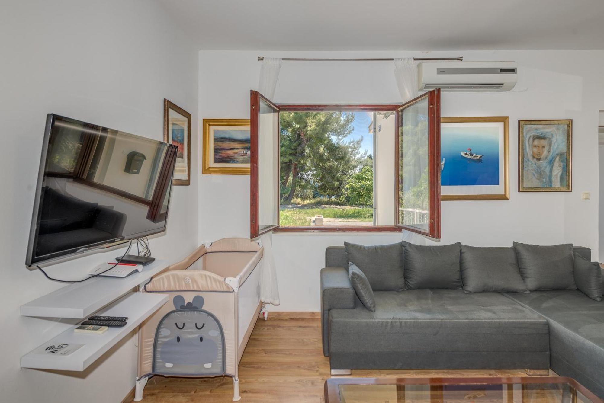 Beachfront Apartment Drazen, With Garden And Parking Split Exterior foto